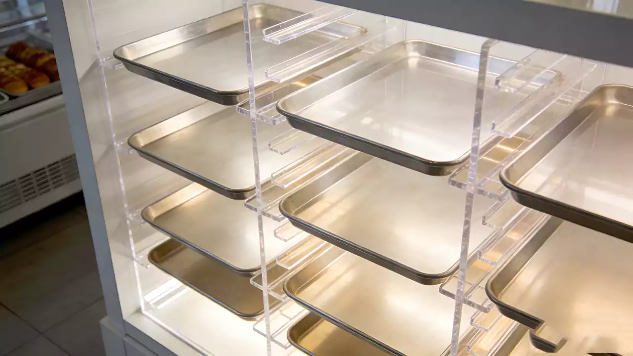 Food-grade restaurant counter display