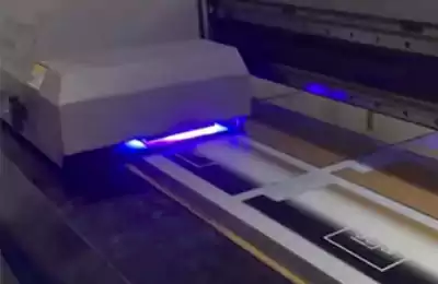 UV flatbed printer for acrylic graphics